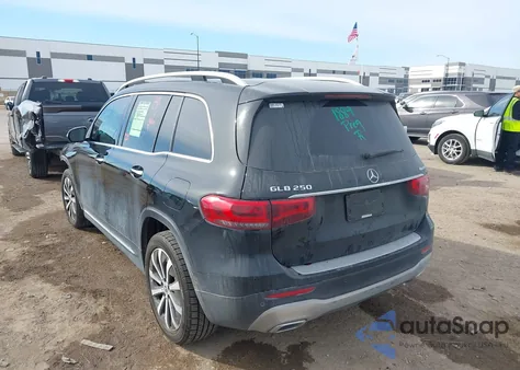 2023 Mercedes-Benz Glb 250 4Matic z USA, uszkodzony, nr VIN W1N4M4HB7PW277036